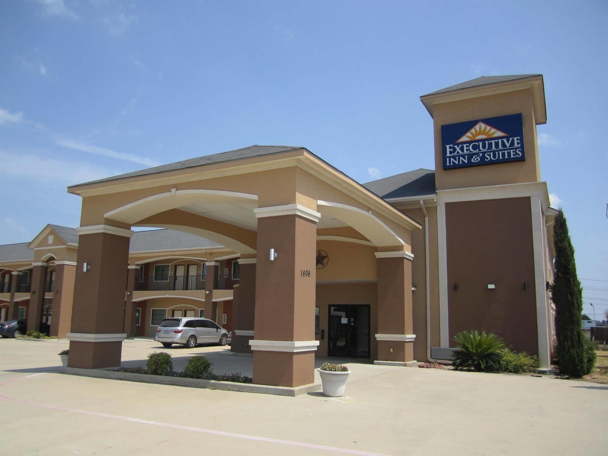 Executive Inn & Suites - Jewett Exterior photo